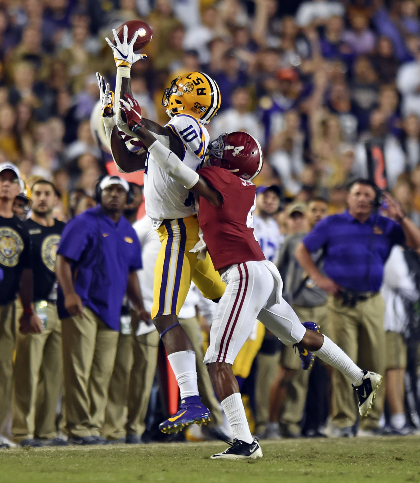 lsualabamafootball.110418_1500